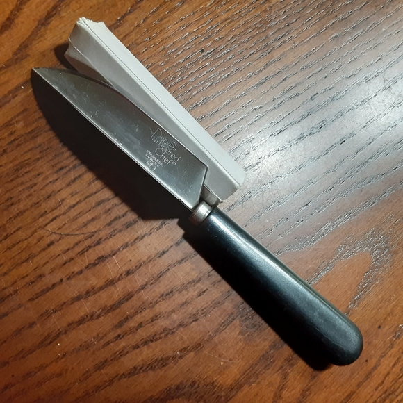 PAMPERED CHEF V-shaped cutter - Picture 1 of 5